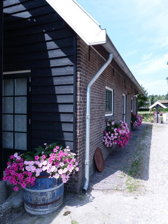 Boerderij Honswijck Guest House Weesp Ngoại thất bức ảnh